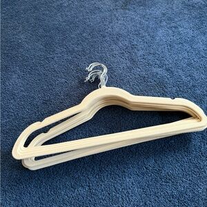 Set of 10 Cream Velvet Hangers